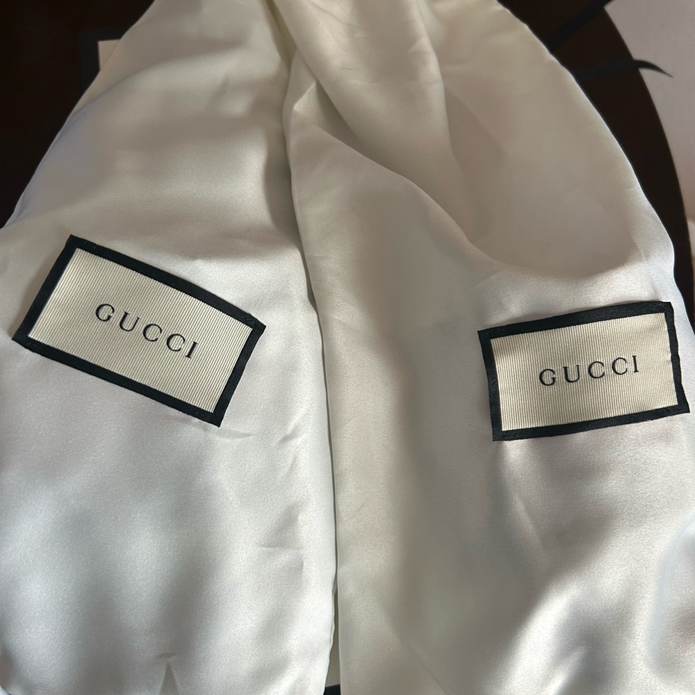 Gucci Black Slides with Green and Red Bands - Picture 5 of 9